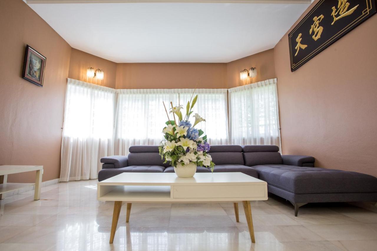 Concordia Inn George Town Bagian luar foto